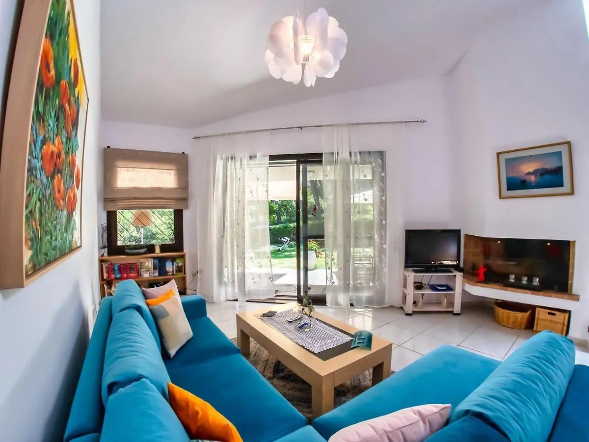 Sani Villa Lili 7