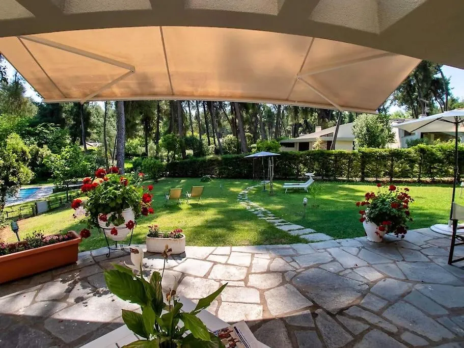 Sani Villa Lili 7